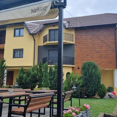 Vila K2 Врдник Экстерьер фото